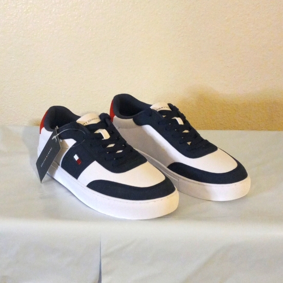 Tommy Hilfiger Other - Tommy Hilfiger Men's Dark Blue/White Bajo Sneakers Size 9M Synthetic NIB